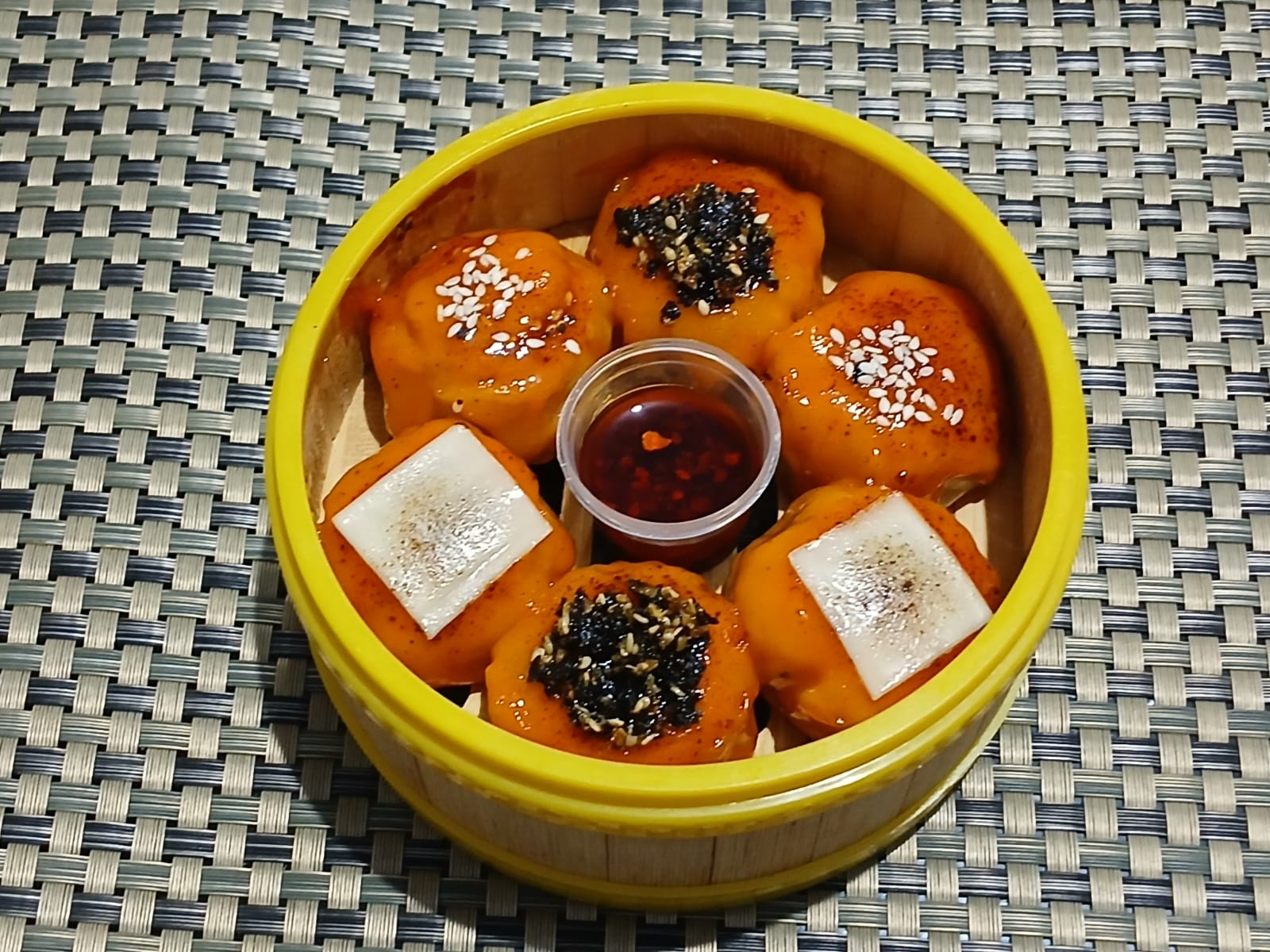 Dimsum Mentai Dapur Karaeng Lu'Mu Makassar dengan saus mentai homemade
